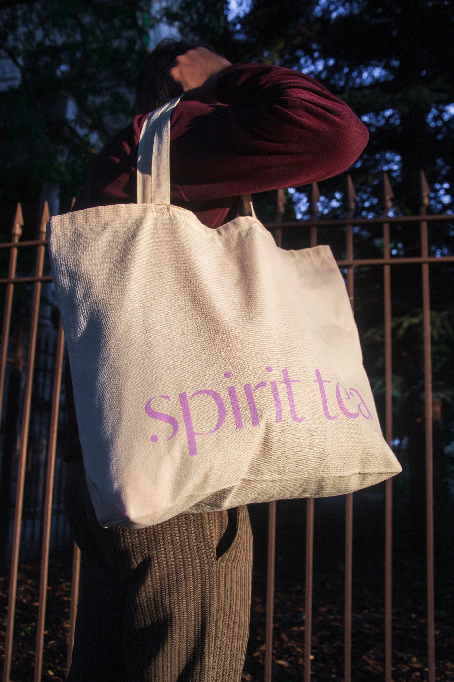 The spirit outlet tote